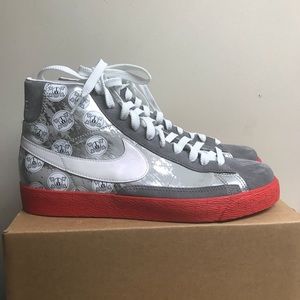 Nike Air Blazer (Silver/Red)